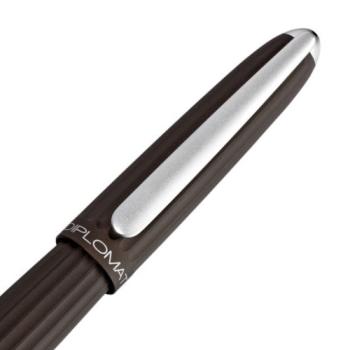 Diplomat Füllhalter Aero braun