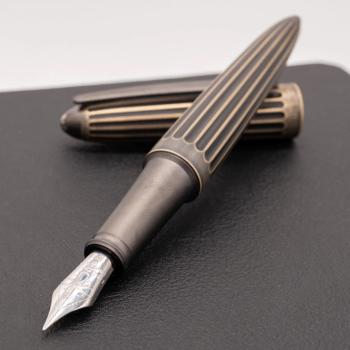 Diplomat Füllhalter Aero oxyd messing