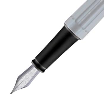 Diplomat Füllhalter Aero perlmutt weiß