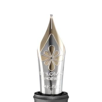 Diplomat Füllhalter Aero silber matt 14KT