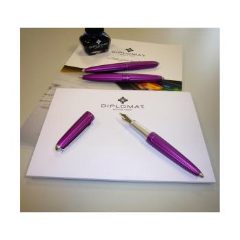 Diplomat Füllhalter Aero violet 14KT