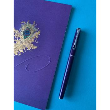 Diplomat Füllhalter Traveller deep purple