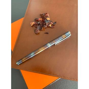 Diplomat Füllhalter Traveller flame