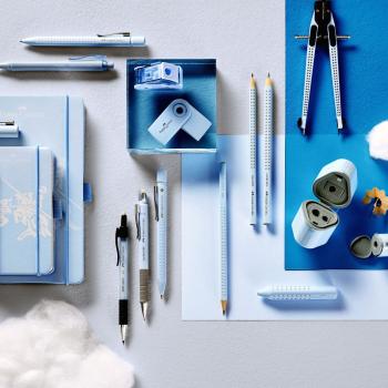 Preview: Faber-Castell Notizbuch A6 kariert 194 Seiten sky blue