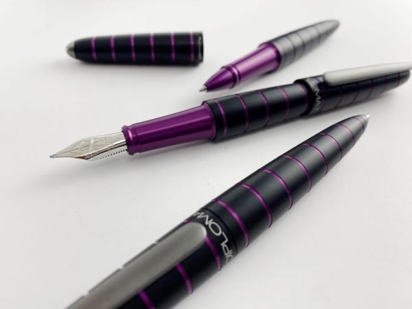 Diplomat Füllhalter Elox ring schwarz lila 14 kt