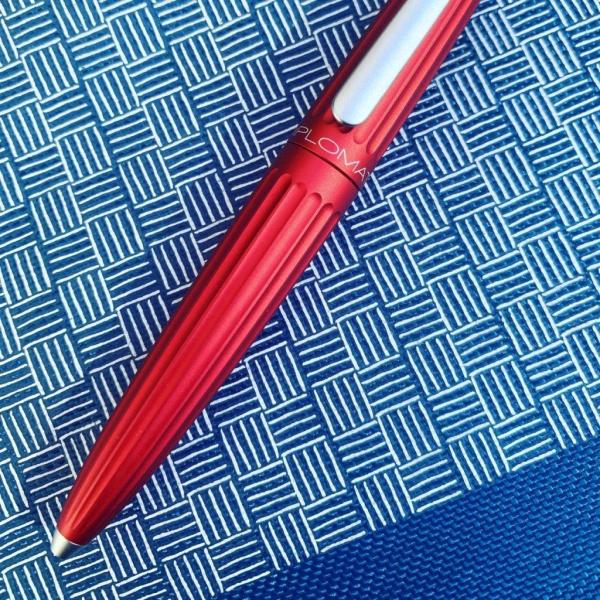 Diplomat Füllhalter Aero rot