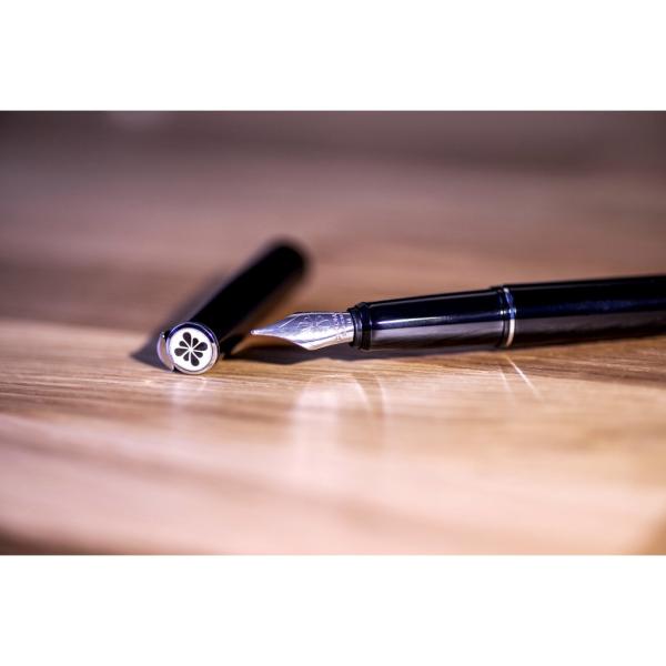 Diplomat Füllhalter Esteem lack schwarz