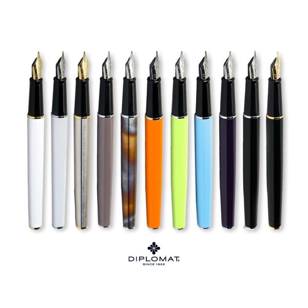 Diplomat Füllhalter Traveller deep purple