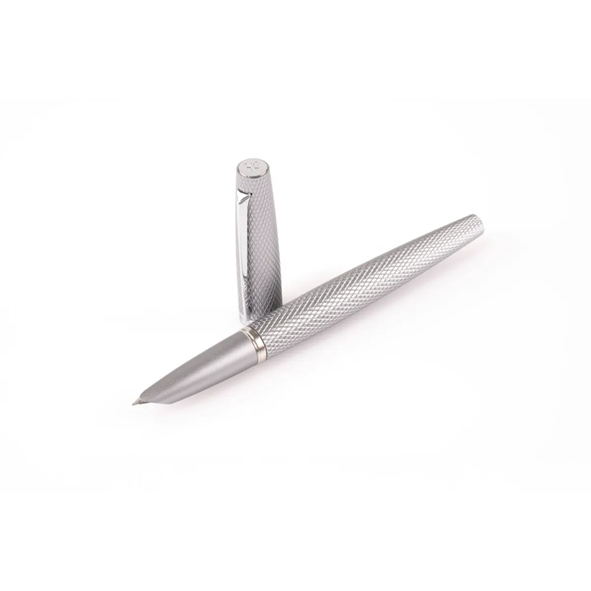 Diplomat Füllhalter "Viper" silber guillochiert F/M