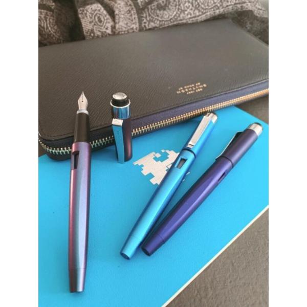 Diplomat Füllhalter Magnum ägäisblau