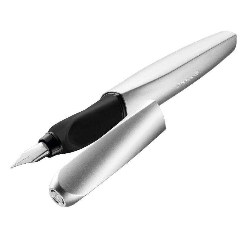 Pelikan Füllhalter Twist P457M silber Feder: M